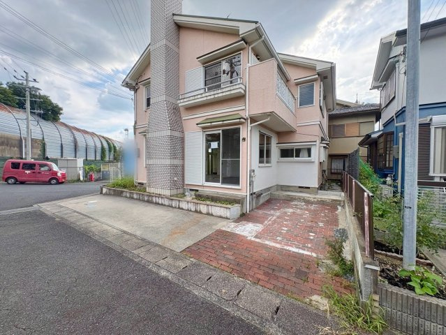 草津市笠山6丁目　中古戸建ての外観