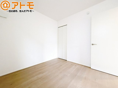 【子供部屋】 | 葵区新伝馬2丁目1期　新築戸建　1号棟 | お子様のお友達が遊びに来た時も、子供部屋があると楽しく過ごせますね♪
