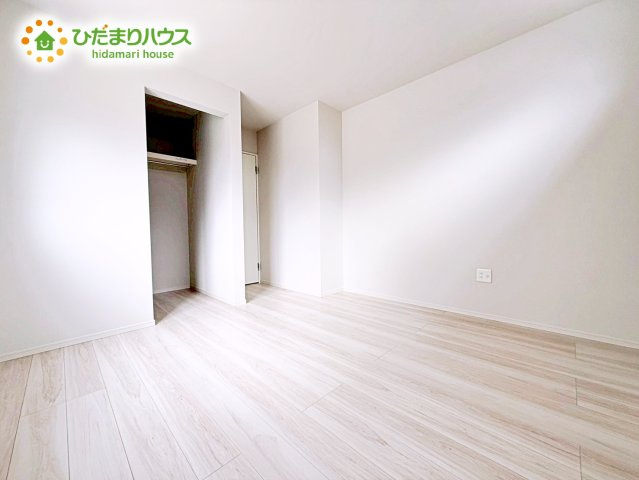 【寝室】 | 水戸市元吉田町14期　新築戸建　2号棟 | ベッドを置いても余裕の広さがあります。パソコンや趣味のスペースなどインテリアを考えるのも楽しみですね！