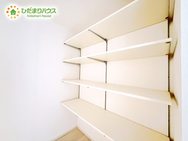 【収納】 | 水戸市元吉田町14期　新築戸建　2号棟 | パントリー完備で散らかりがちなキッチン回りもラクラクお片付けできちゃいます！(*^-^*)