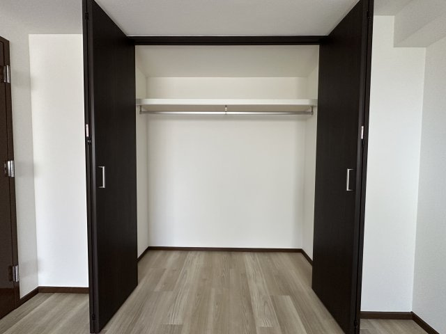 ガーデンハイツ須磨B棟の収納