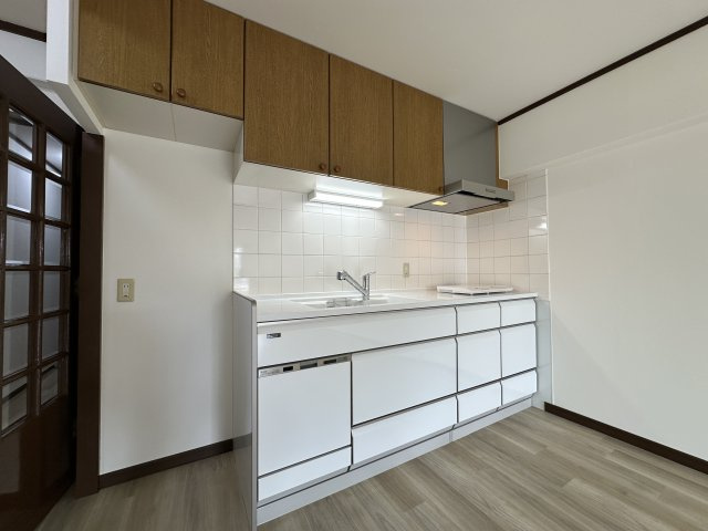 ガーデンハイツ須磨B棟のキッチン