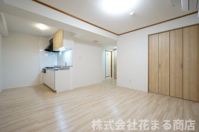 アメニティ21の居間・リビング|物件、駅でお待ち合わせでのご案内歓迎！