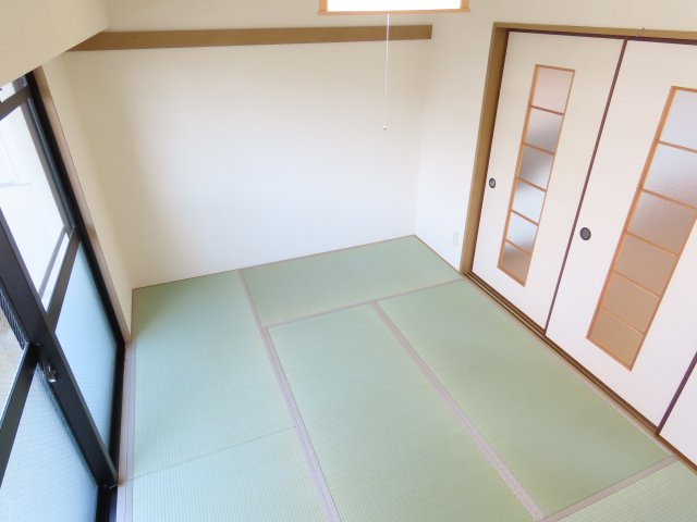 ボア・サーチ大園の和室