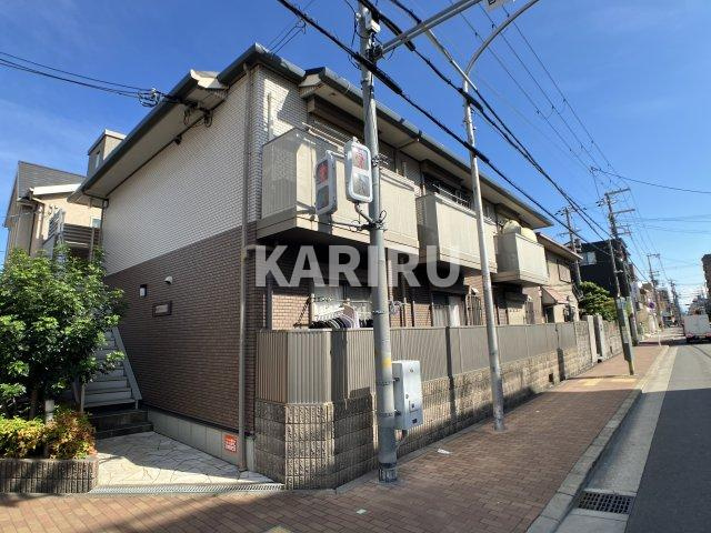 新森グリーンハイツのエントランス