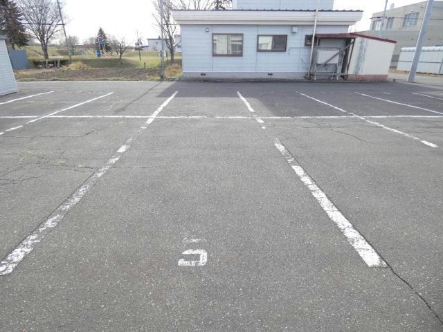 第二大土マンションの駐車場
