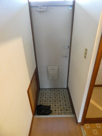 第二大土マンションの玄関