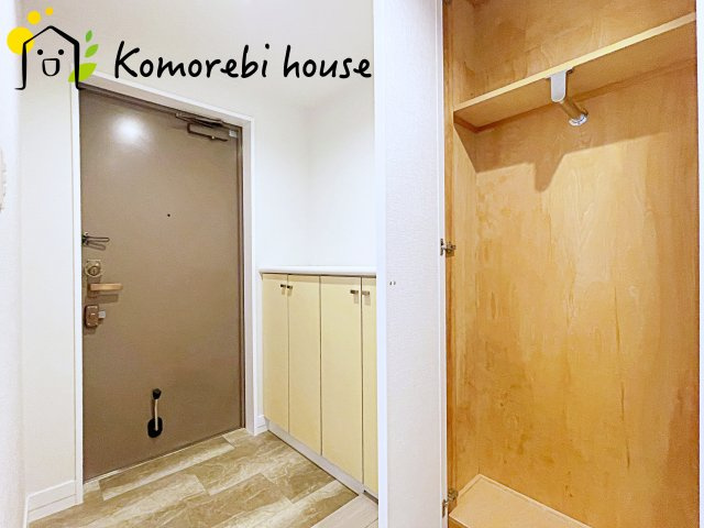 新大宮パークホームズの玄関|落ち着いた玄関です