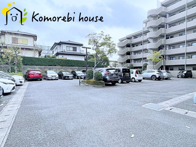 新大宮パークホームズの駐車場|駐車場があります