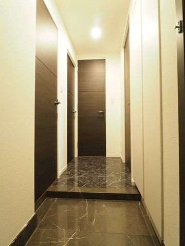 レジディア白金高輪Ⅱの玄関