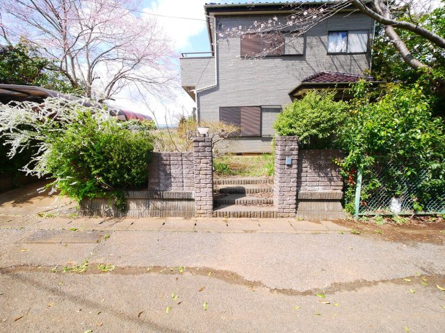 山武市横田　中古戸建の外観|平成8年11月築 4SLDK LDK21帖  敷地約80坪  駐車スペース2台分　家庭菜園が可能です