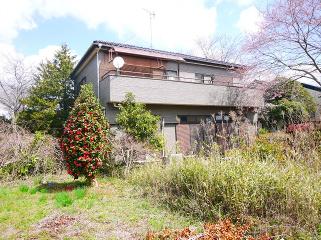 山武市横田　中古戸建の庭|平成8年11月築 4SLDK LDK21帖  敷地約80坪  駐車スペース2台分　家庭菜園が可能です