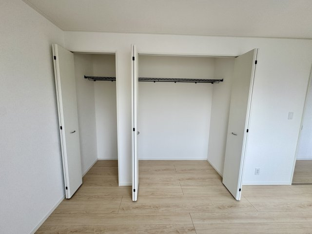 阪南市箱作第２　1号棟の収納|大容量の収納スペースで快適な生活！