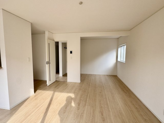 阪南市箱作第２　1号棟の居間・リビング