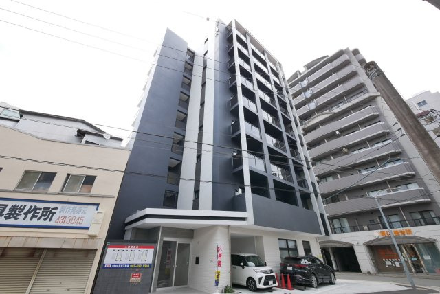 フェロー博多駅南の外観
