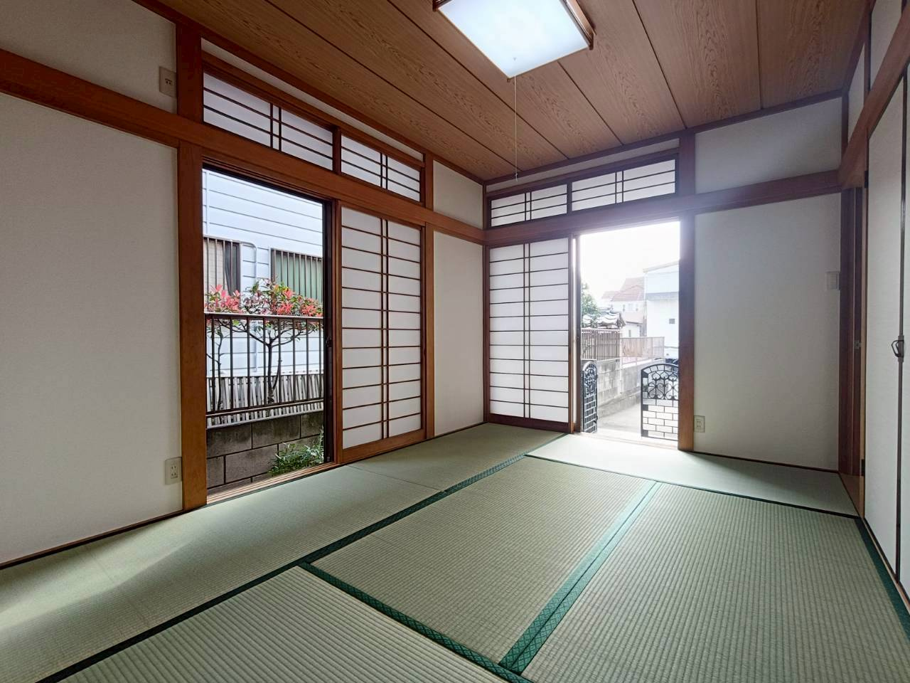 八潮市　緑町4丁目　中古戸建の和室|落ち着いた雰囲気の和室付きです