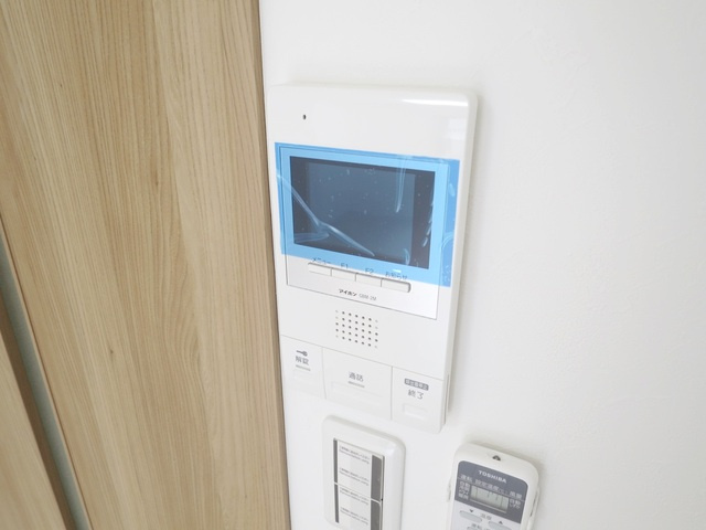 ル・ブランローズ小岩のセキュリティ|ＴＶ付インターホン完備で安心です(*^_^*)