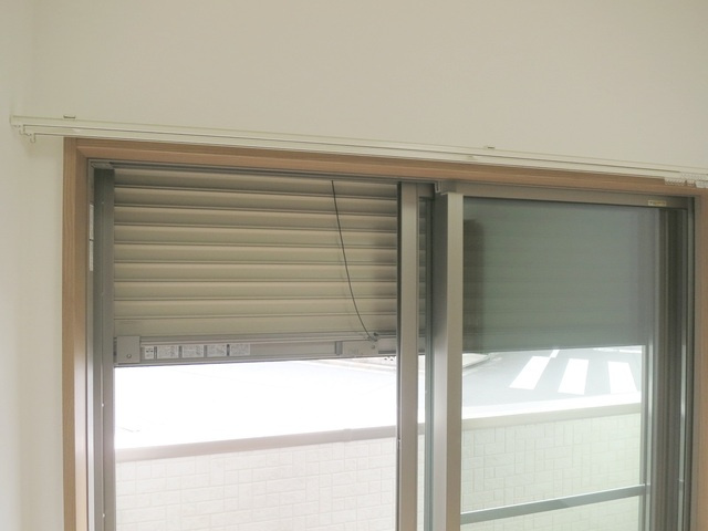 ル・ブランローズ小岩のセキュリティ|防犯シャッター完備で安心です(#^.^#)