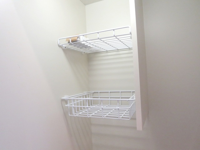 ル・ブランローズ小岩のキッチン|洗った食器など置けて便利です(#^.^#)