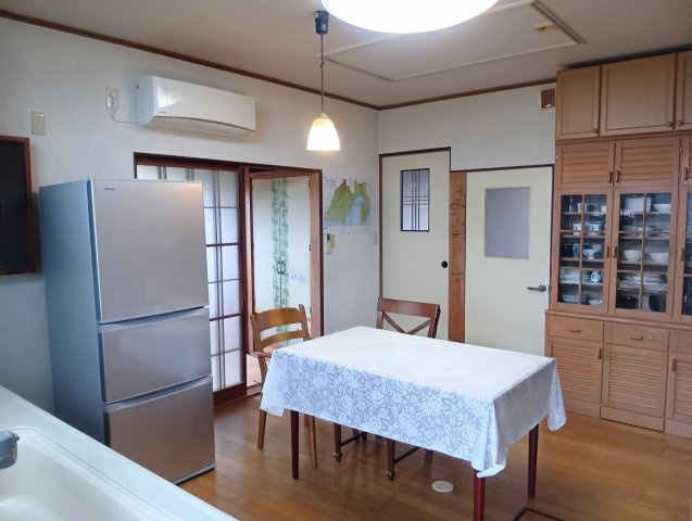 売中古戸建　藤枝市平島のキッチン|ダイニングキッチンは10.1帖あります！