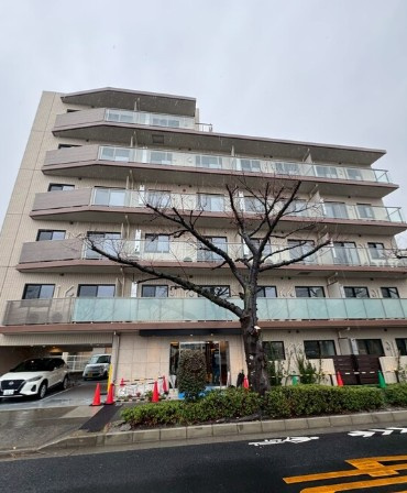 エストゥルース府中