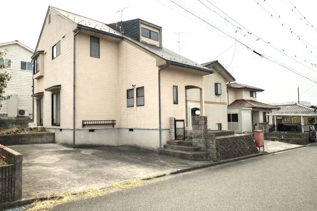 西伯郡伯耆町岸本　中古住宅（伯耆ニュータウン内）