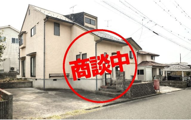 西伯郡伯耆町岸本　中古住宅（伯耆ニュータウン内）の外観