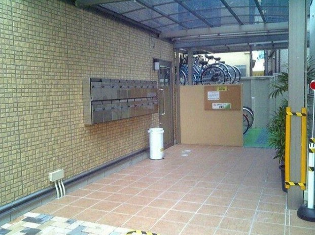 M.サリチェのエントランス