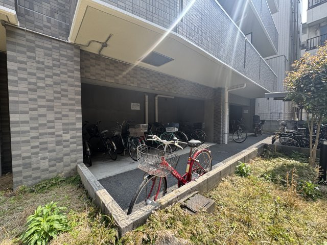 ダイアパレス東陽町の設備|駐輪場です♪費用はかかりません♪