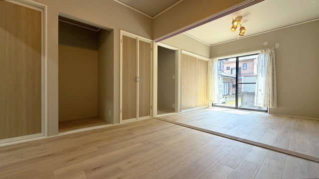 志下戸建の居間・リビング