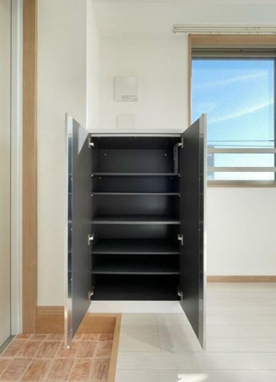 プティ　コッフルの玄関