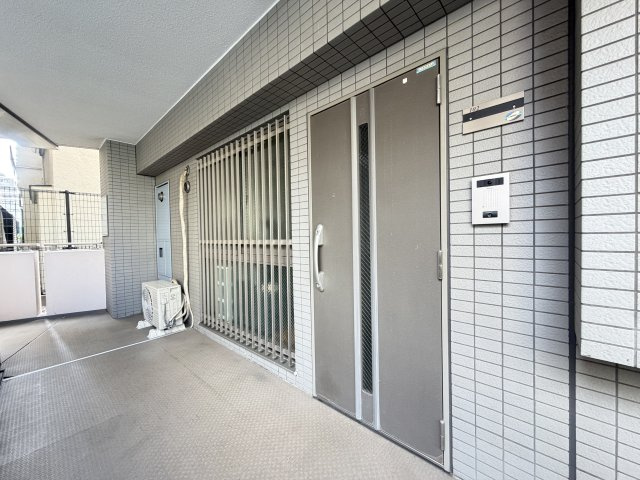 日神パレステージ北綾瀬第2の玄関