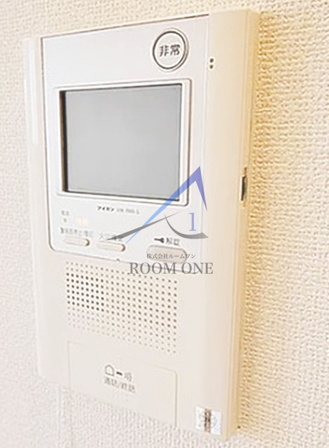 ウイングルートのセキュリティ|モニター付きインターホンです。
