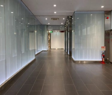 三共梅田ビルのエントランス