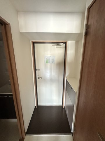 ルミエール難波の玄関