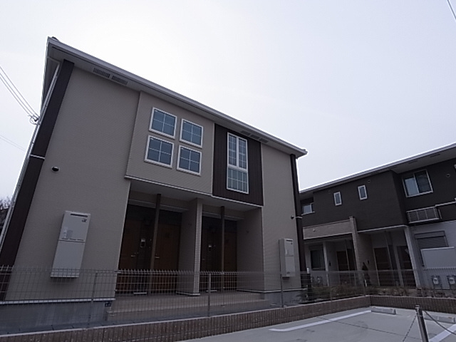 神戸市須磨区離宮前町１丁目のアパートの外観