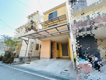 豊中市服部南町5丁目　中古戸建の前面道路含む現地写真