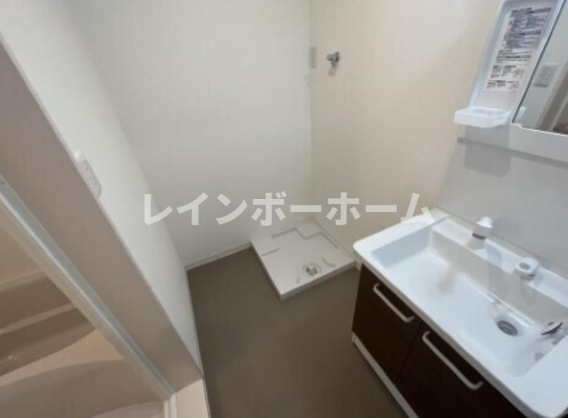 ジーメゾン越谷大袋の独立洗面台