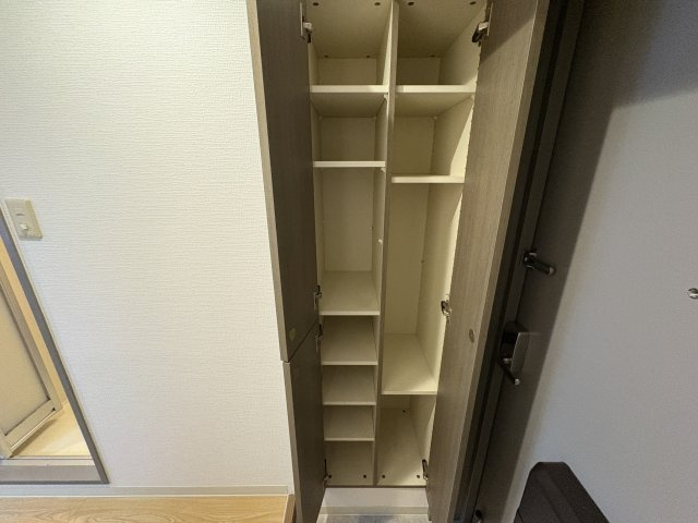 サウザー岡本の収納