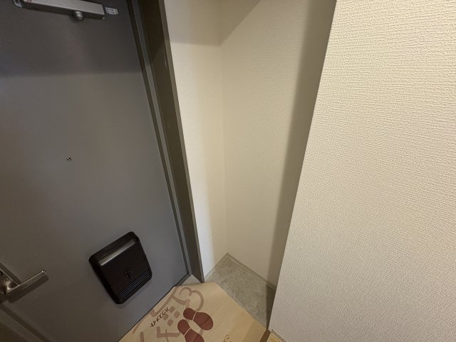 サウザー岡本の玄関