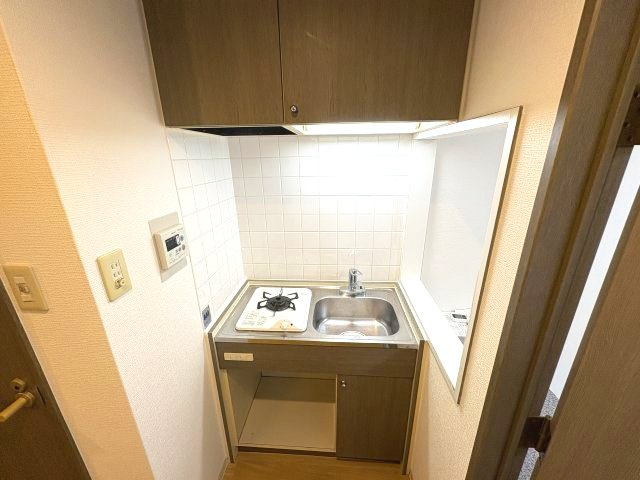 サウザー岡本のキッチン