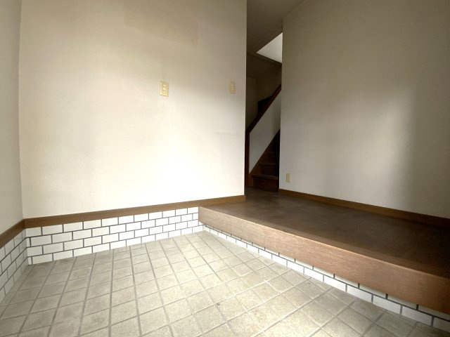 加古川市野口町長砂 土地（古家あり）のその他|建物内（玄関）