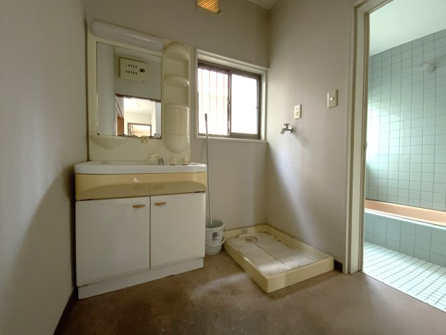 加古川市野口町長砂 土地（古家あり）のその他|建物内（洗面室）