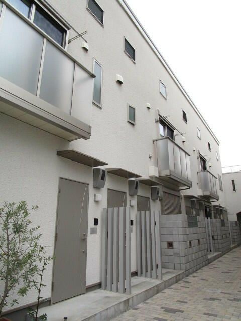 Ｐｅａｋ　Ａｖｅｎｕｅ　Ｍｅｅの玄関