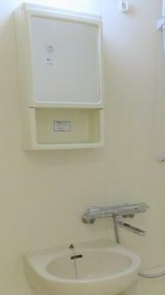 新宿区西落合２丁目の賃貸マンションの洗面所