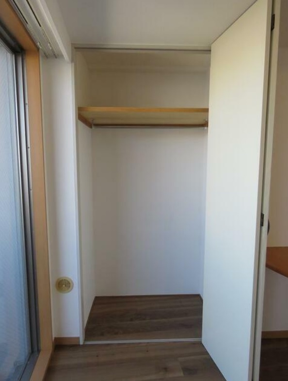 新宿区西落合２丁目の賃貸マンションの収納