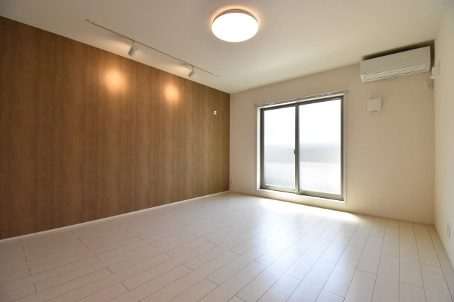 フジパレス我孫子西Ⅰ番館の居間・リビング