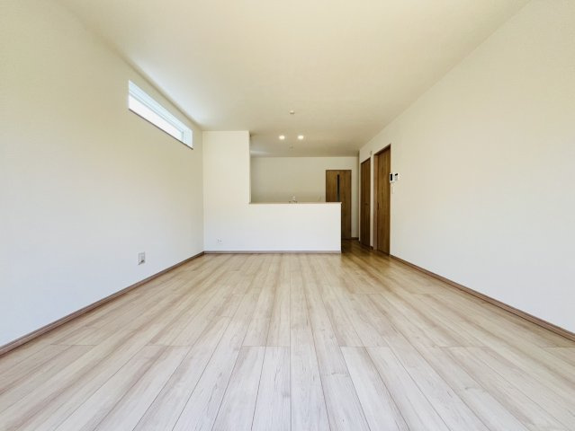 豊明市栄町西大根79-5『仲介手数料無料』新築一戸建て・建売の居間・リビング
