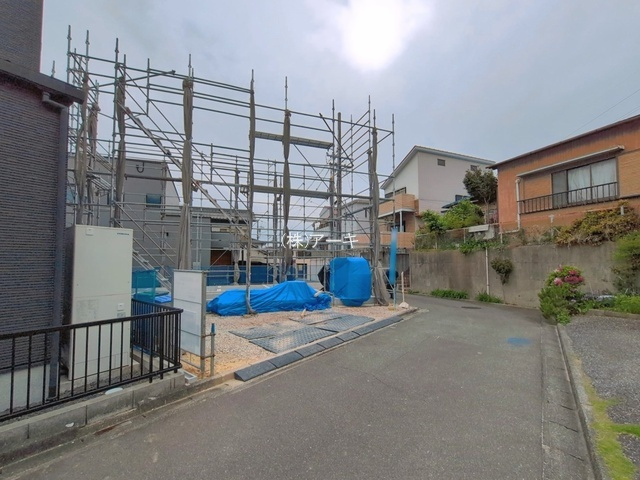 豊明市栄町西大根79-5『仲介手数料無料』新築戸建ての前面道路含む現地写真