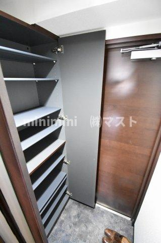 グランシス天満橋の玄関